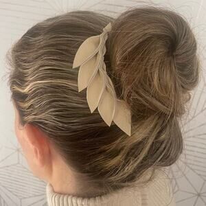 Artisan Handmade Ivory Leather Petal Hair Comb